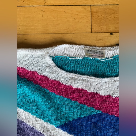 80s Batwing Multicolour Sweater - Picture 4 of 6